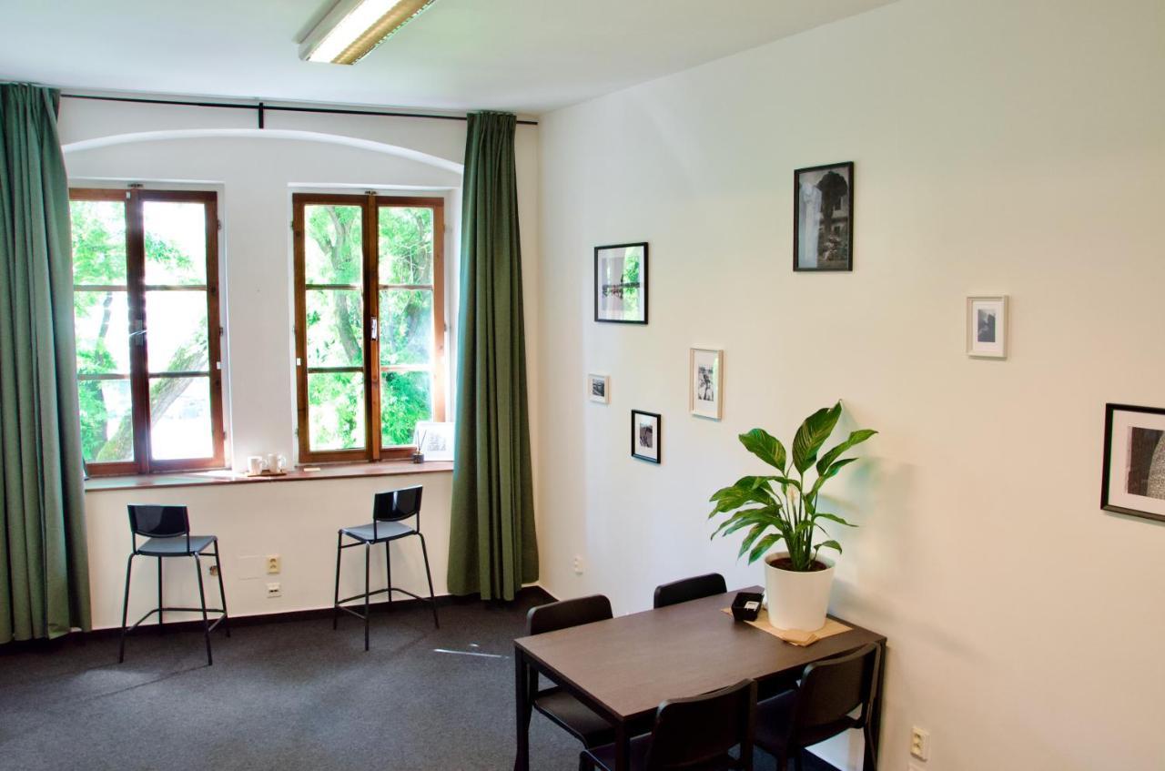 Elephants Apartments Bratislava Dış mekan fotoğraf